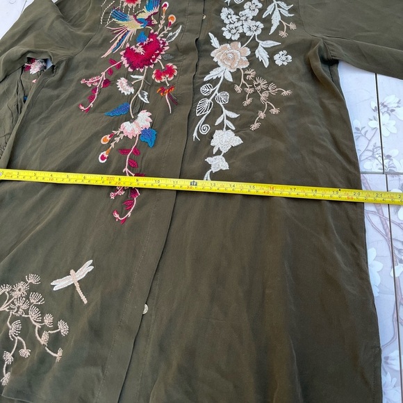 Johnny Was Green Asymmetrical Embellished Blouse - Picture 7 of 9